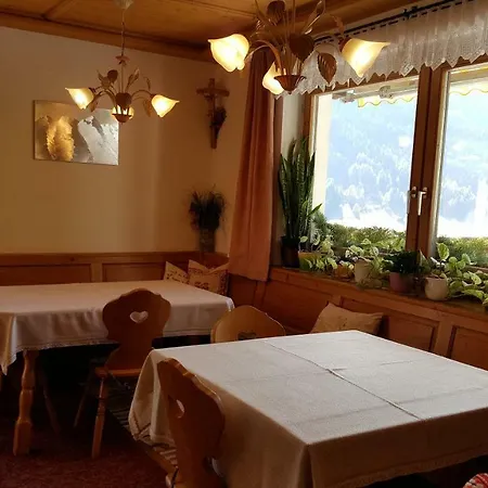 Farm stay Weberhof Trins